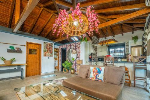 Vintage Lux Homes