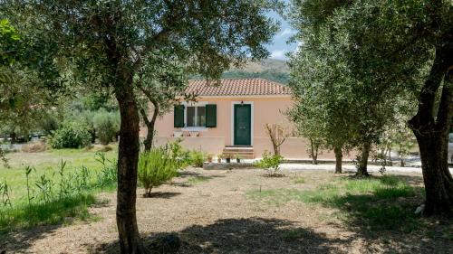 Doris Oleander Cottage - Serene Village Escape in Pandokrátor