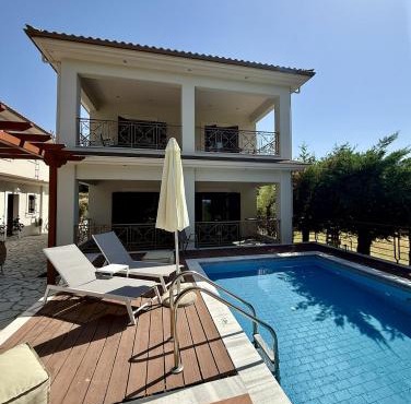 Oreinó Lefkada Villas