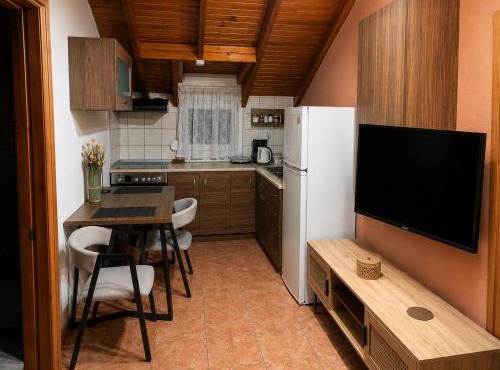 Noufara Apartments in Nea Mesangala