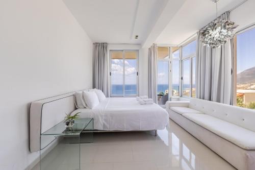 Villa Belle Azure by PikHost in Dhërmi