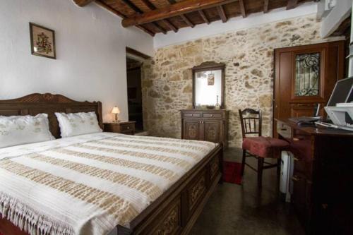 Sofiana's Garden Retreat with Private Pool