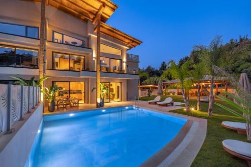 Costas Luxury Villas - Athena's Villa