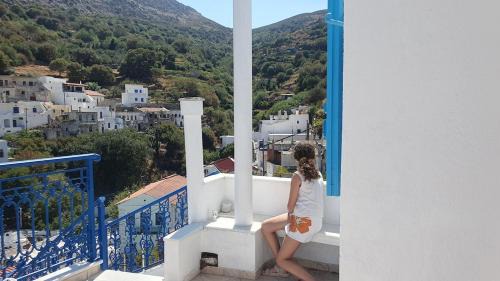 Comfort and unparalleled view in Kóronos