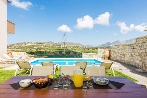 Renta Villas, with Pool, BBQ & Playground, By ThinkVilla