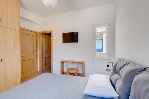 Syraki Villas in Azolimnos Syros