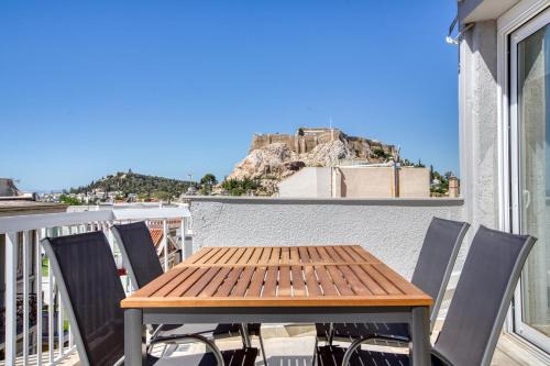 Avgi - Premium Acropolis view - family bedroom in Athens