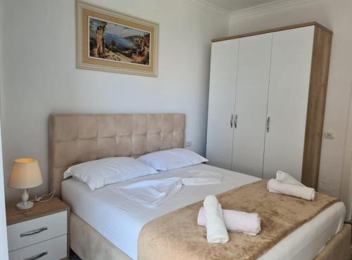 Modern apartment Fishta Q5 22 in Velipojë