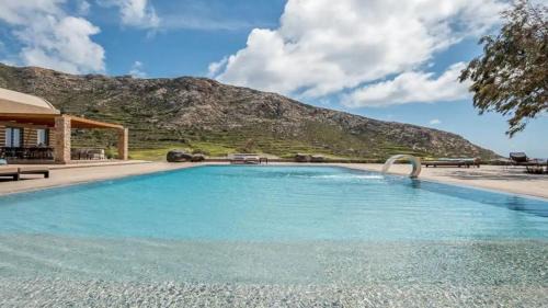 Villa Fragrant olive trees Exclusive 12guests in Vlychada