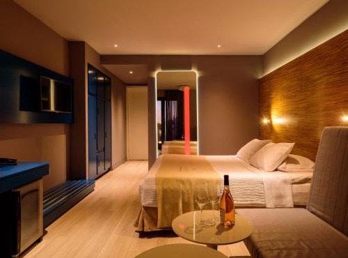 Essence Hotel