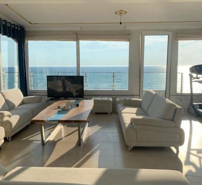 White&Gold penthouse in Lezhë