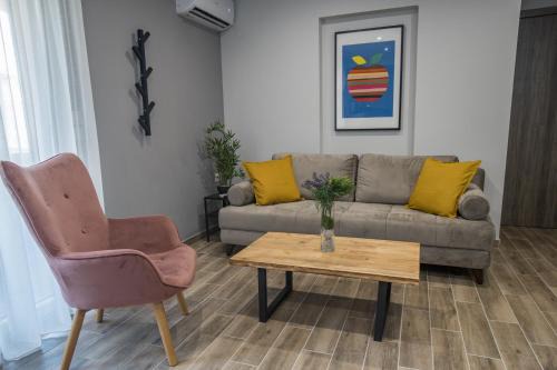 Raise Averof Serviced Apartments