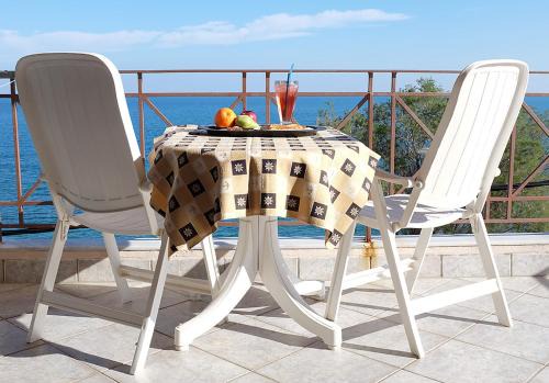 Hotel Pelagos Studios in Platána