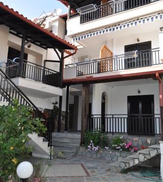 Giannis Maria Apartments